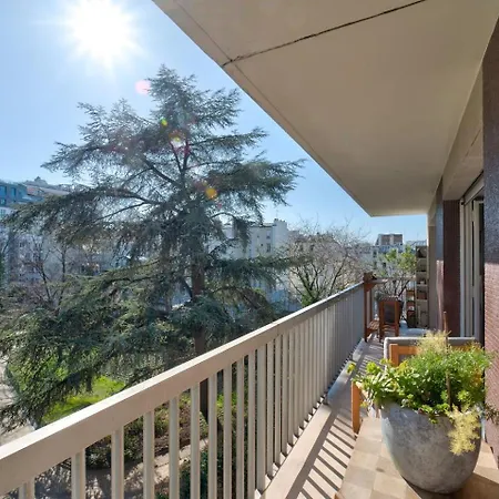 Guestready - Serene Retreat With A Terrace Apartment Paris